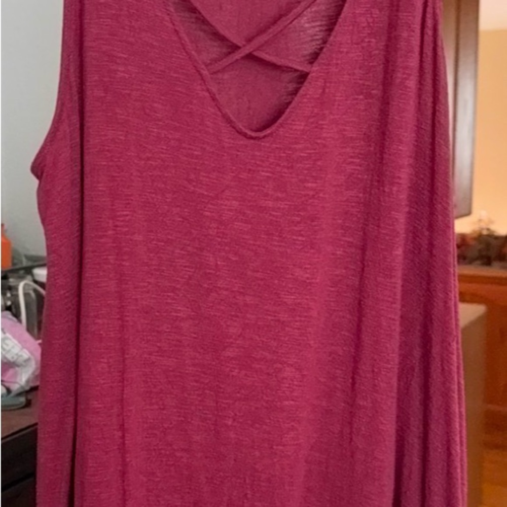 Old Navy Women's Crisscross V-Neck Tank Top in Raspberry